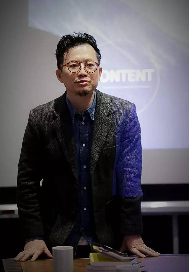 219000256acccbea12f.jpg