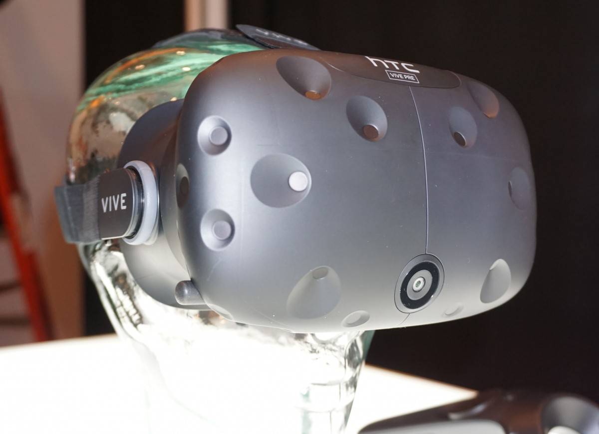 HTC-VIVE-PRE-FRONTC.jpg